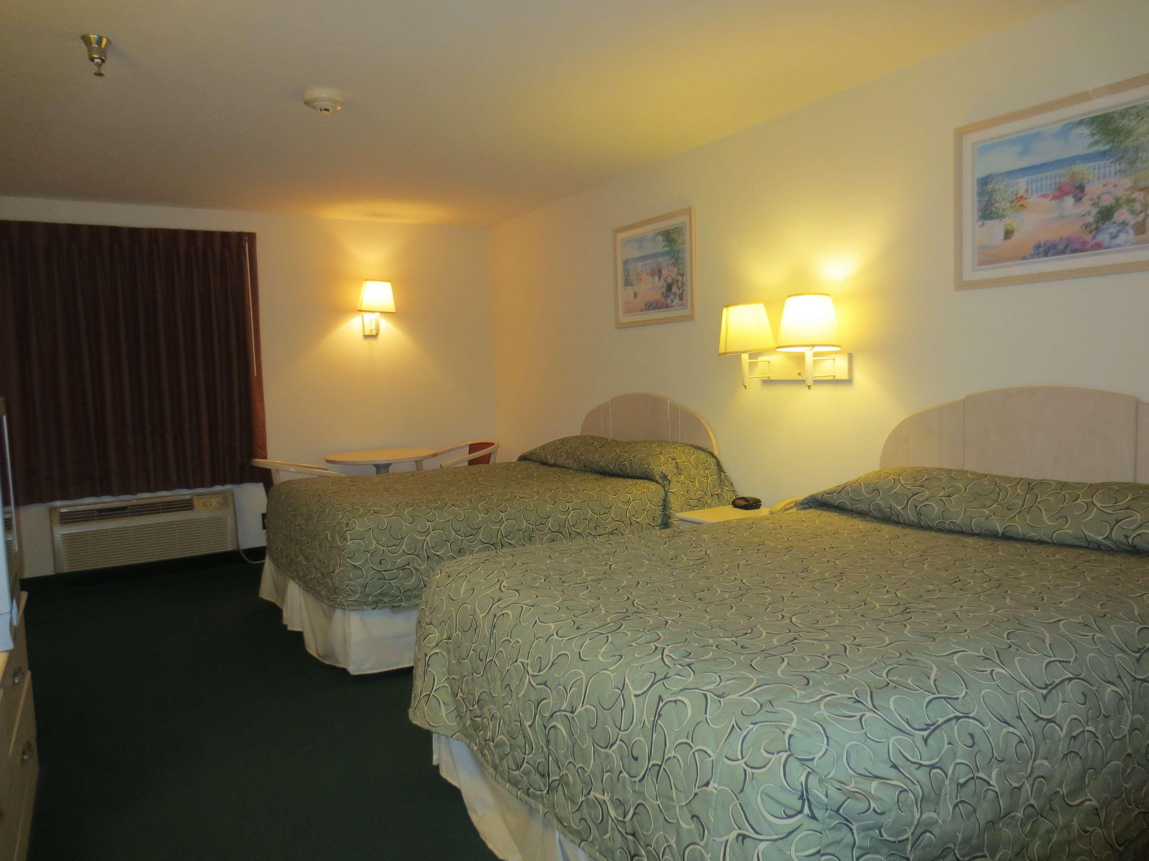 Pinckneyville Inn And Suites Экстерьер фото