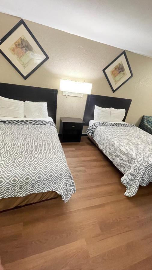 Pinckneyville Inn And Suites Экстерьер фото