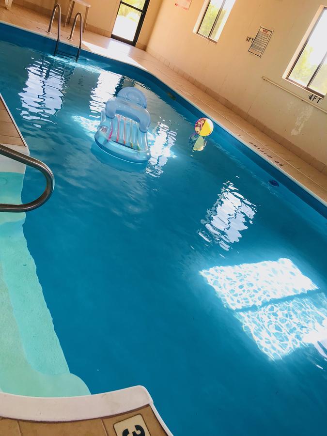 Pinckneyville Inn And Suites Экстерьер фото